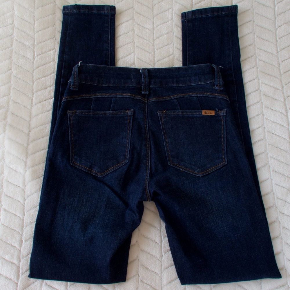 I&M Mid Rise Skinny Jeans - Picture 3 of 3
